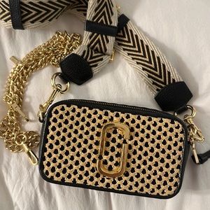 MARC JACOBS SNAPSHOT BAG BLACK & RAFFIA - STRAP & CHAIN